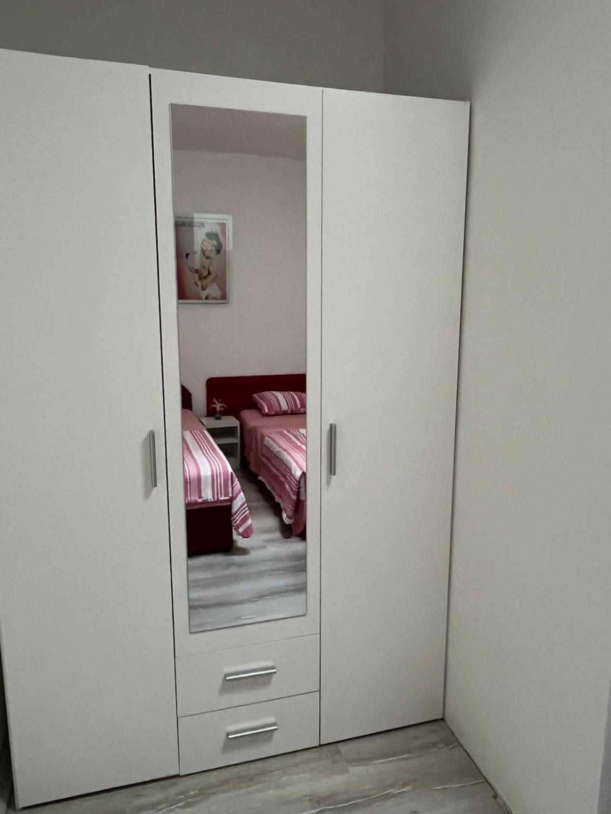 Maksim Apartments Szkopje Kültér fotó
