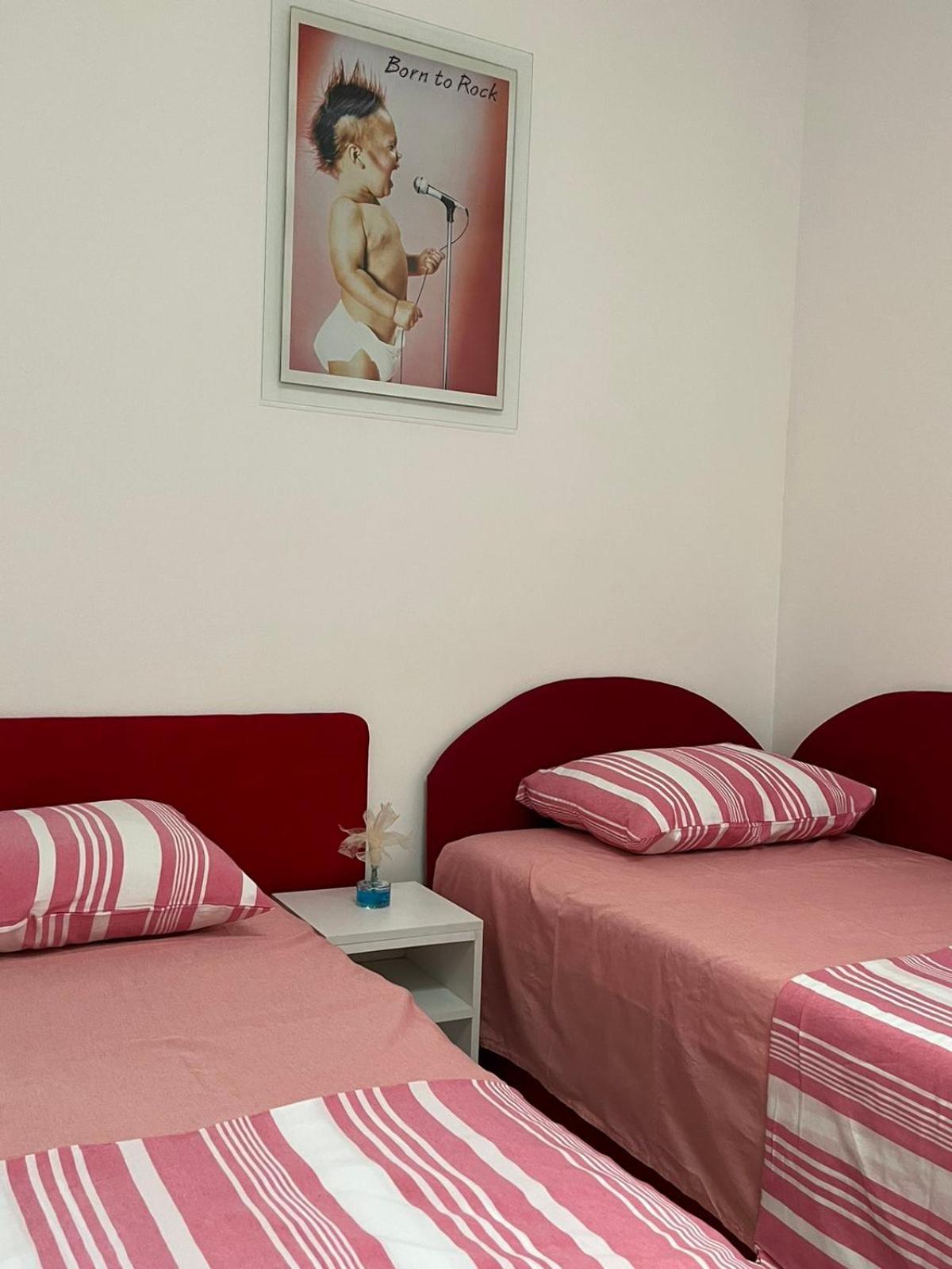 Maksim Apartments Szkopje Kültér fotó
